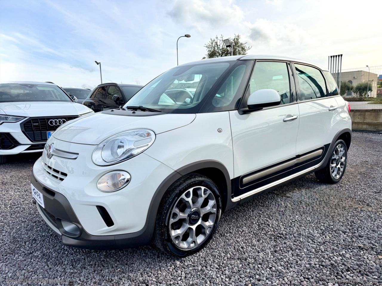 FIAT 500L 1.6 MJT 120CV Trekking PELLE CLIMA AUTOMATICO