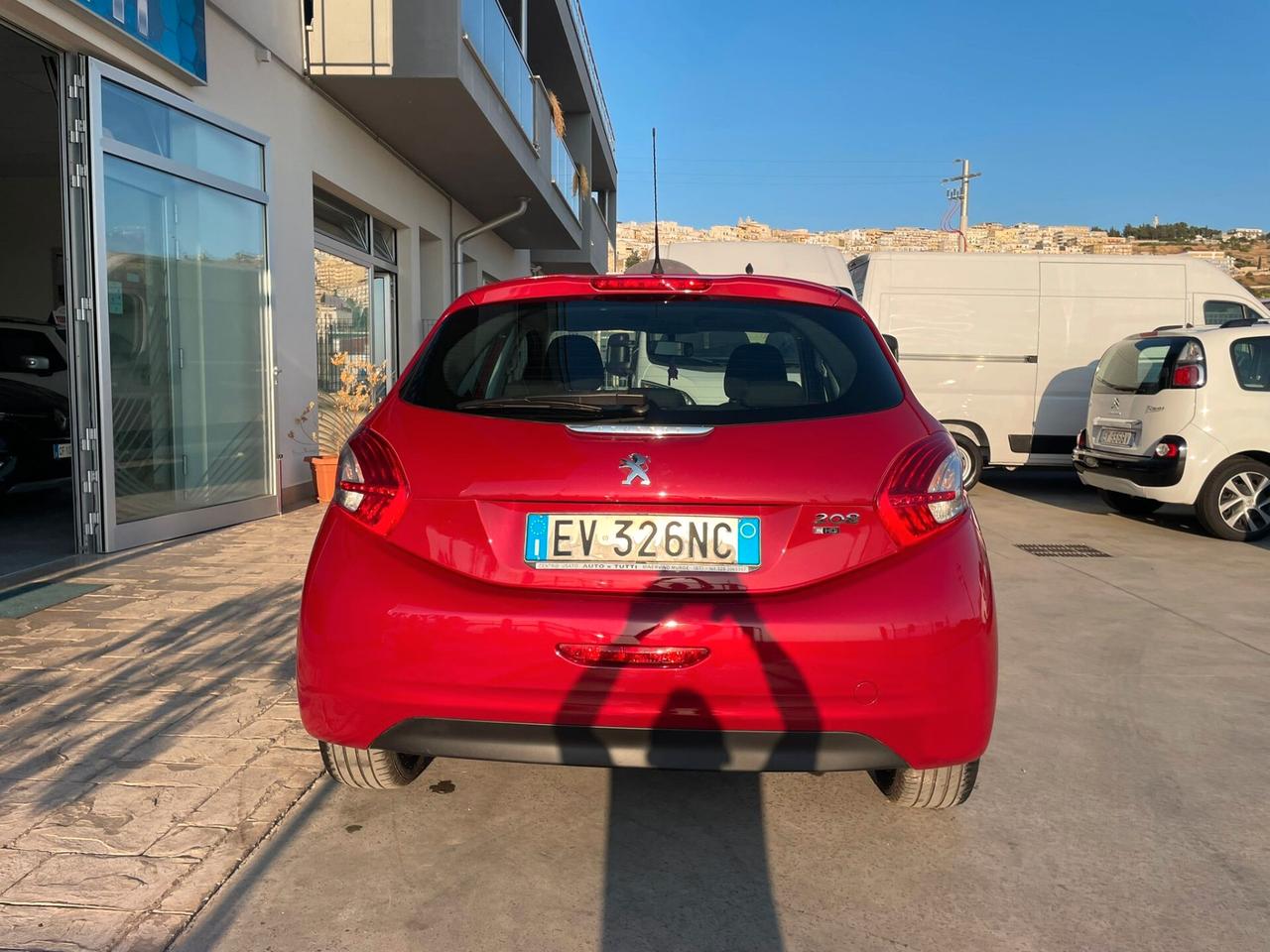 Peugeot 208 1.4 HDi 68 CV 5 porte Allure neopatentati