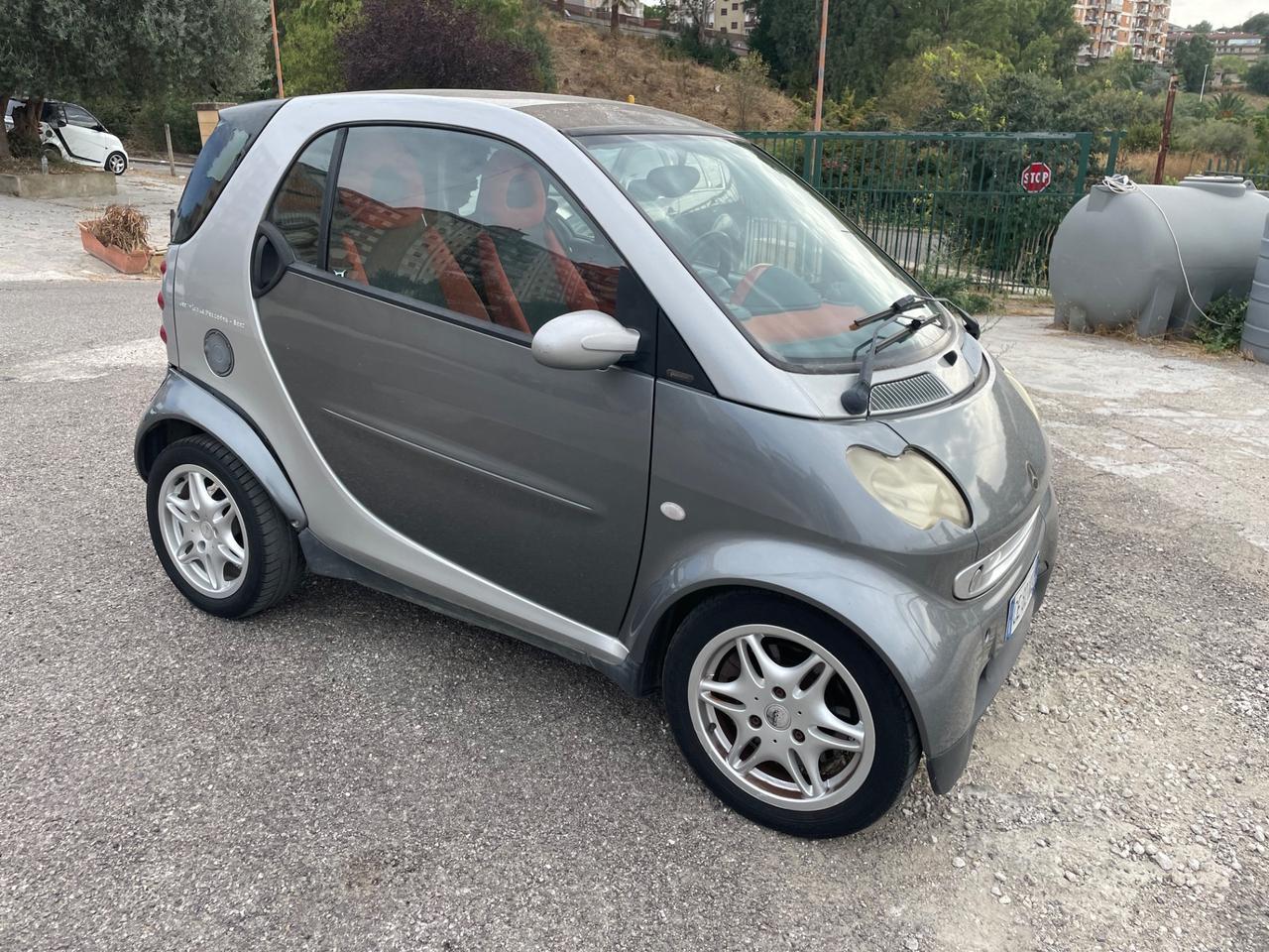 Smart 700 city-coupé pure (45 kW)