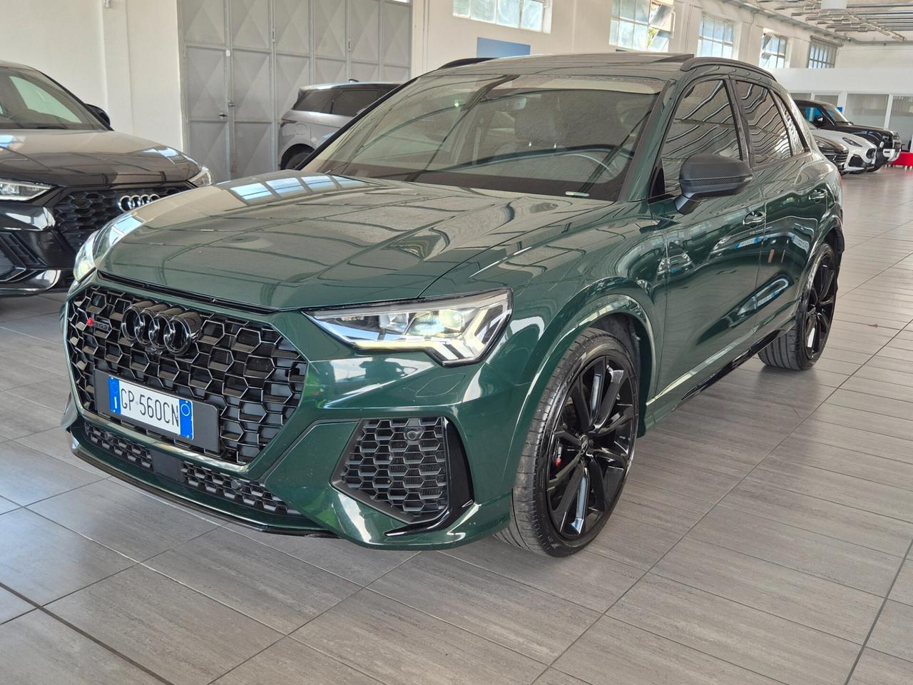 Audi Q3 RS quattro S tronic 2023 - FULL SERVICED