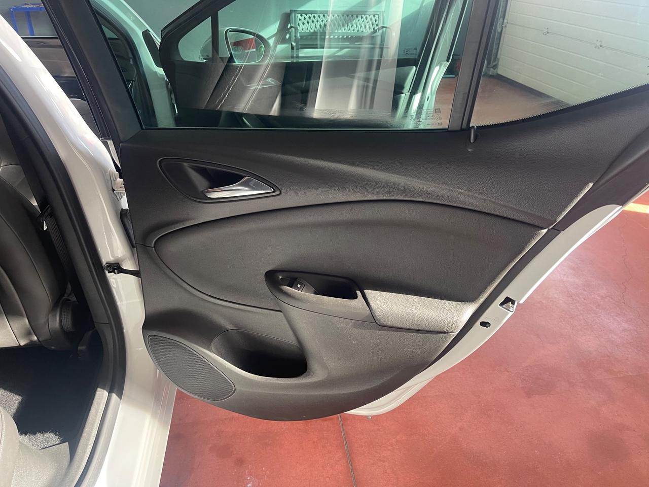 Opel Astra 1.6 CDTi 110CV Start&Stop 5 porte Innovation