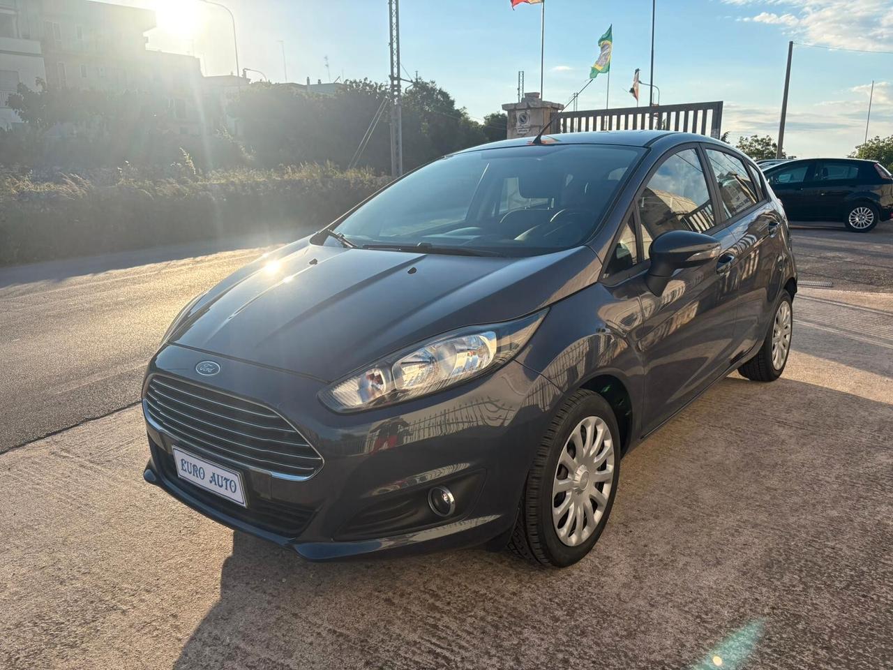 Ford Fiesta 1.5 TDCi 75CV 5 porte Titanium