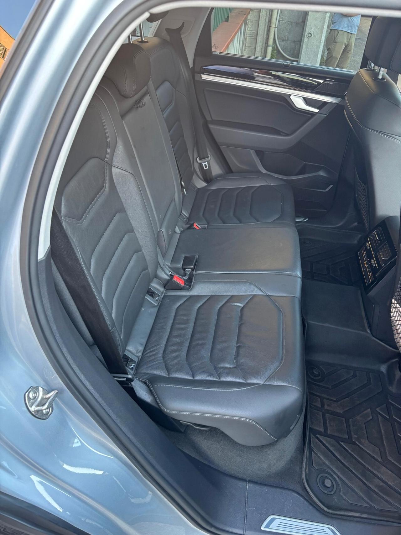 Volkswagen Touareg 3.0 V6 TDI SCR Advanced