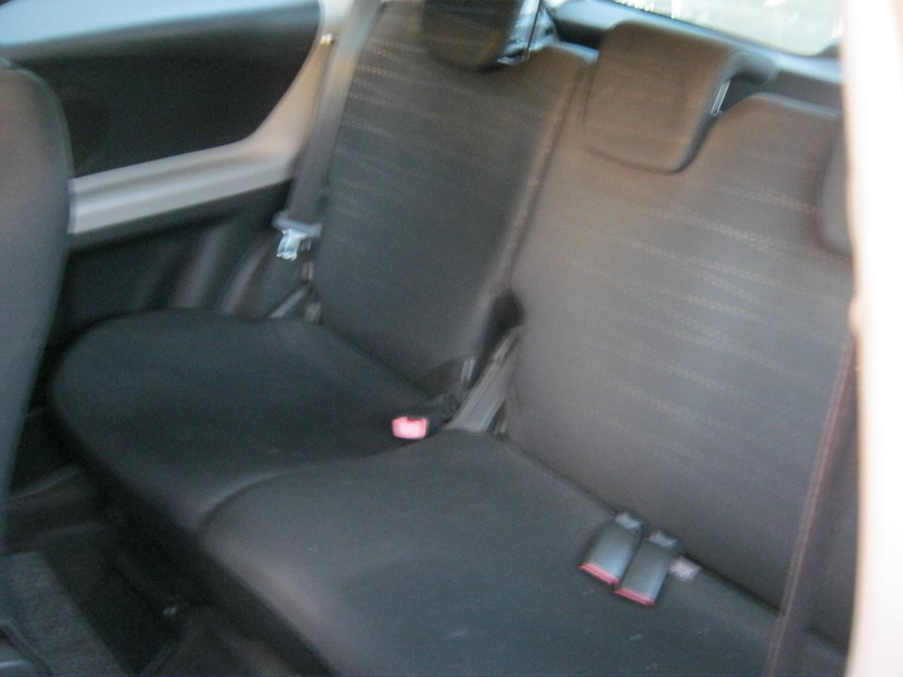 Toyota Yaris 1.0 3 porte Sol