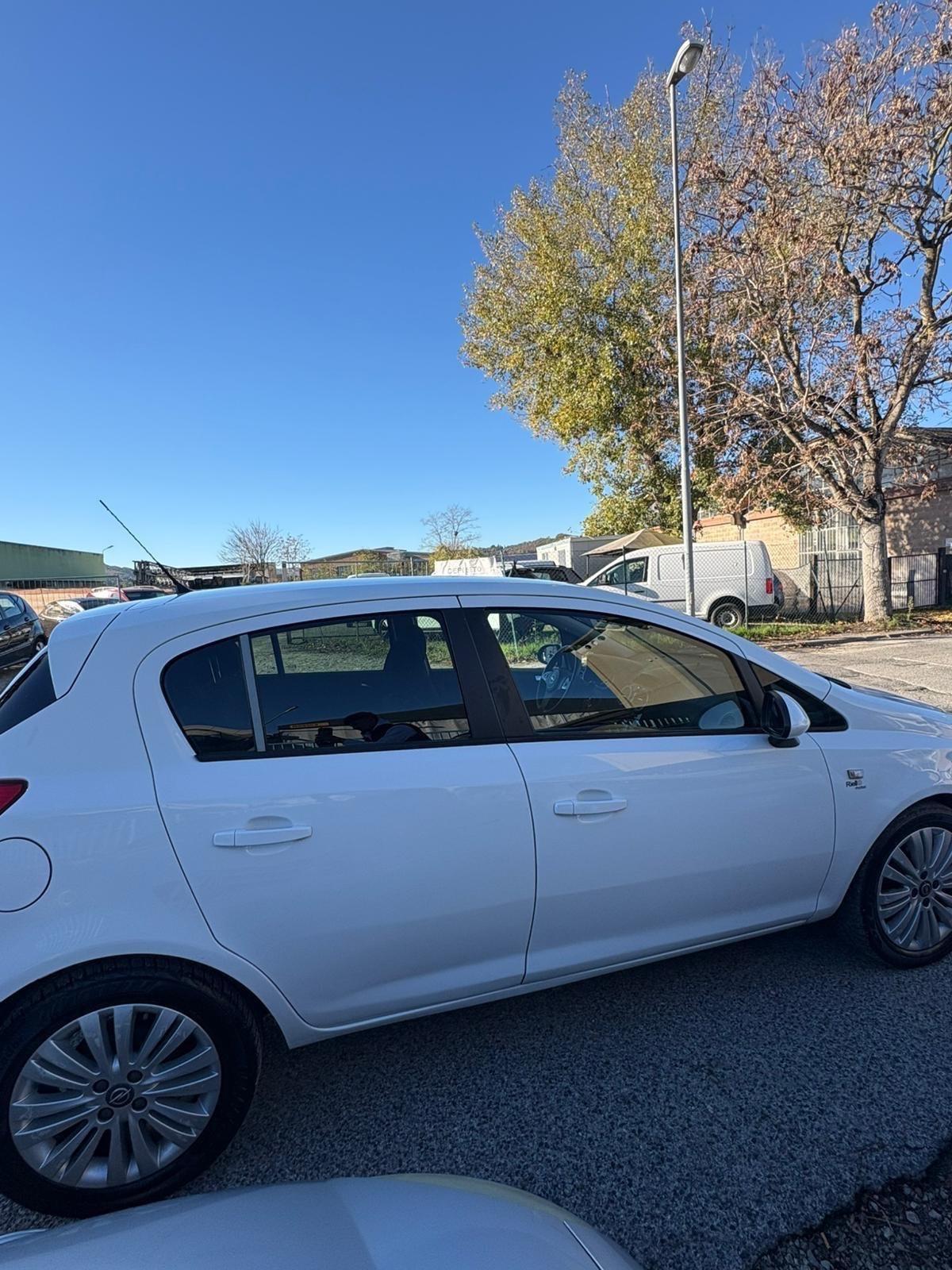 Opel Corsa 1.2 85CV 5 porte GPL-TECH Edition