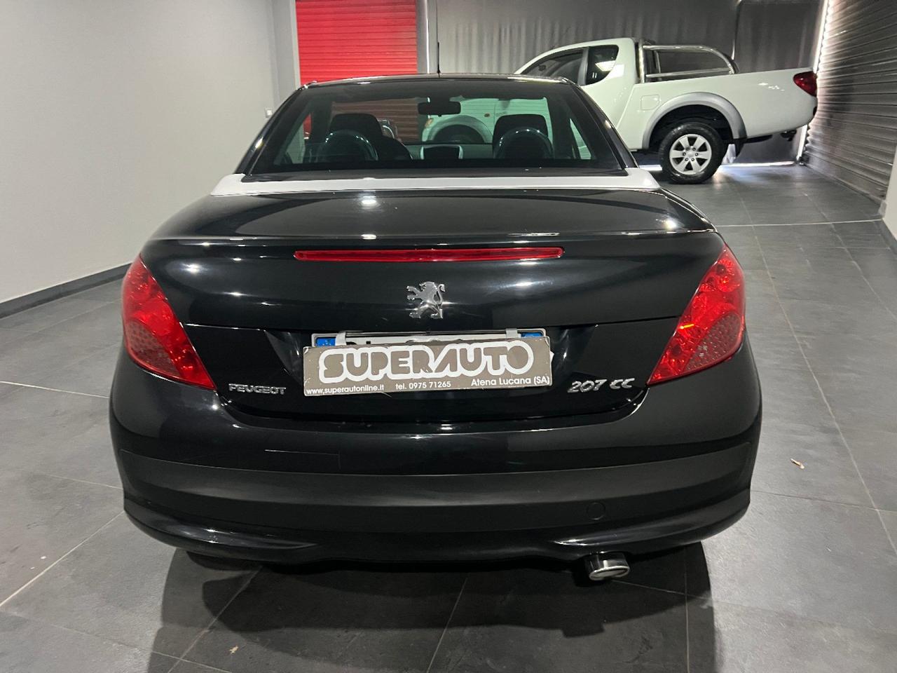 Peugeot 207 1.6 HDi 110CV CC Féline