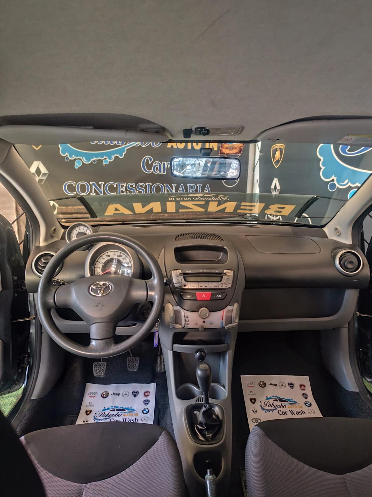 Toyota Aygo 1.0 12V VVT-i 5 porte Sol
