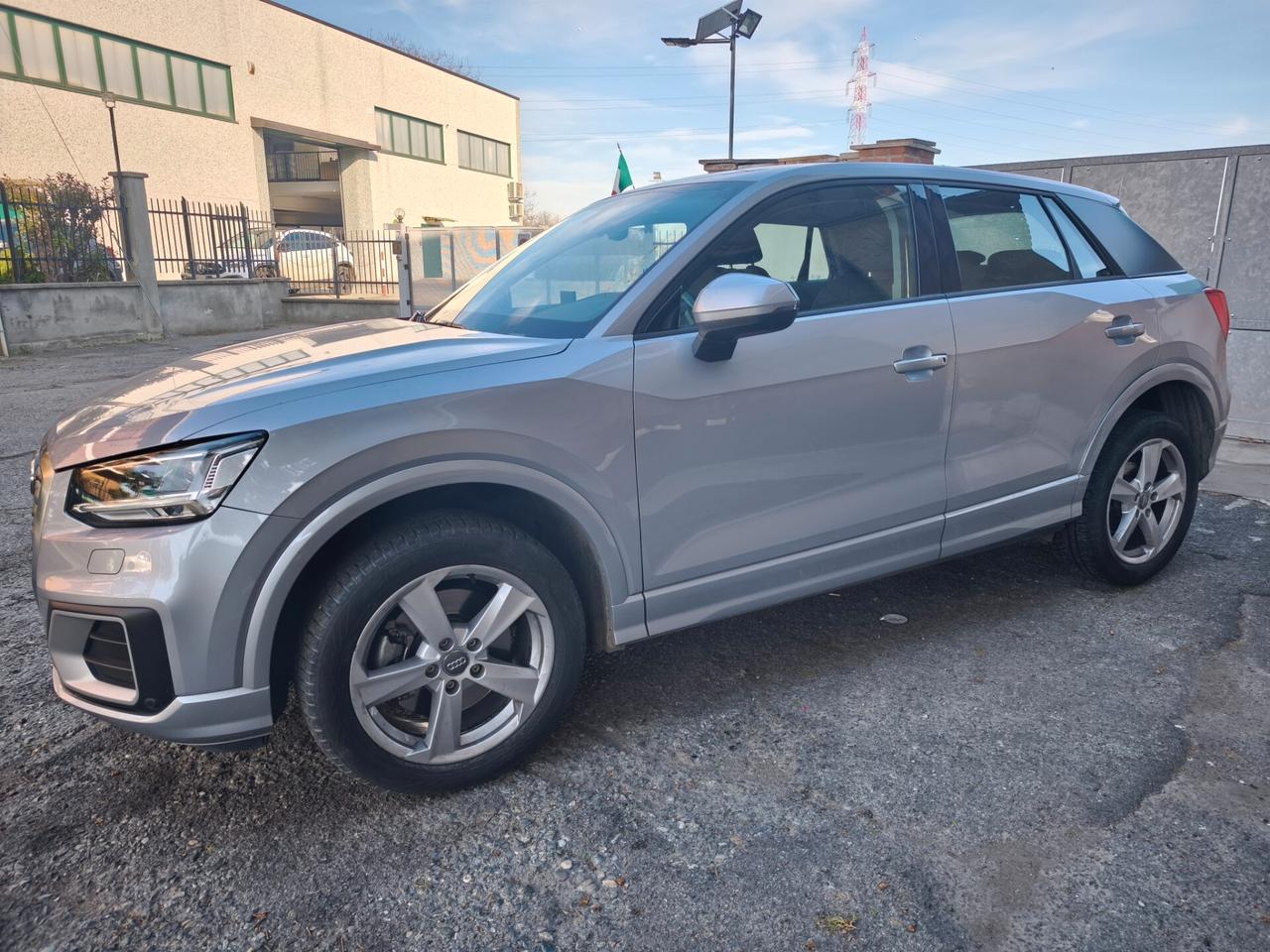 Audi Q2 2.0 TDI quattro S tronic Design