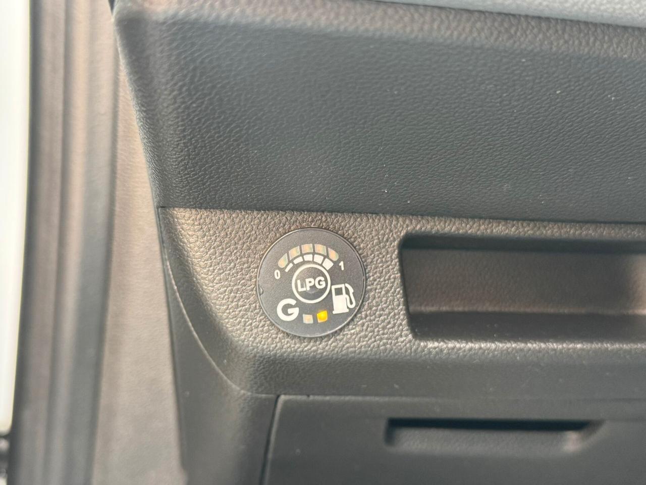 Renault Clio TCe 12V 100 CV GPL 5 porte Intens