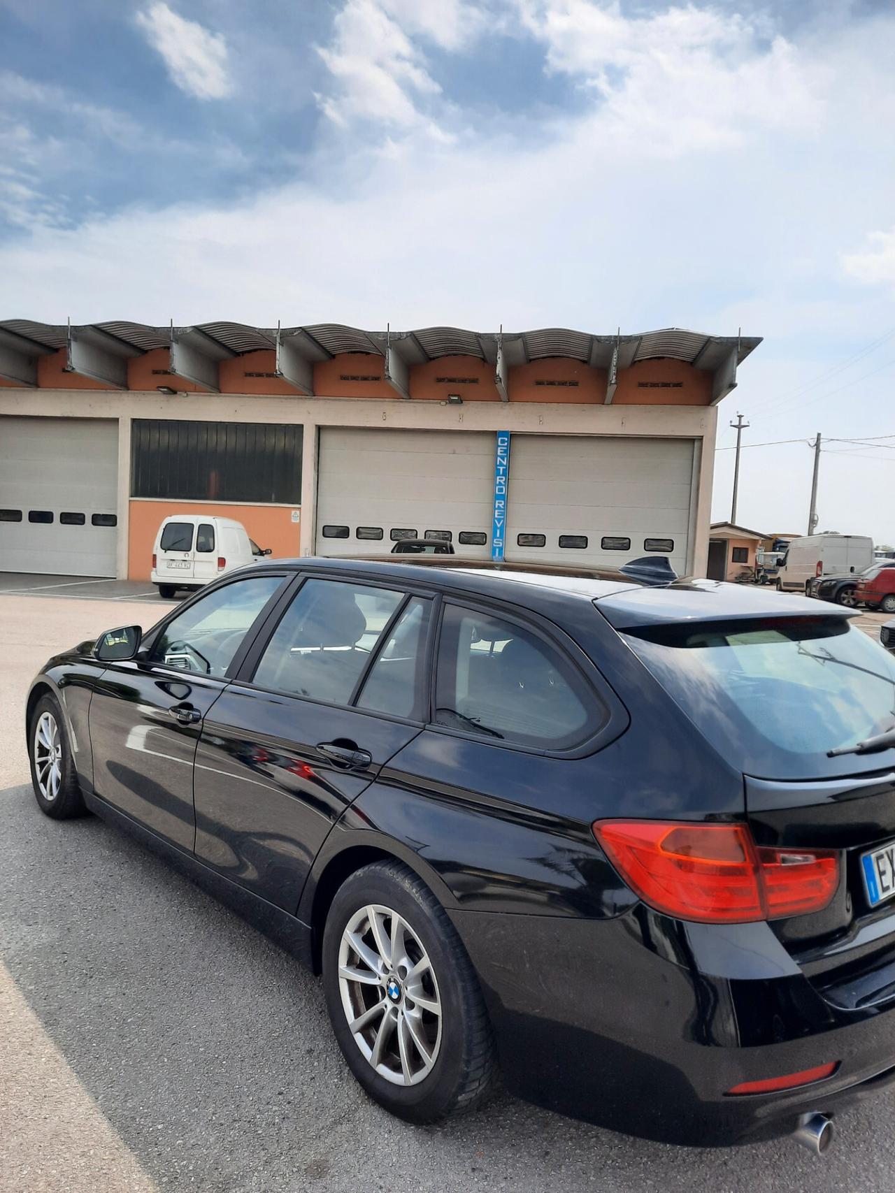 Bmw 318 318d Touring Automatico Navi