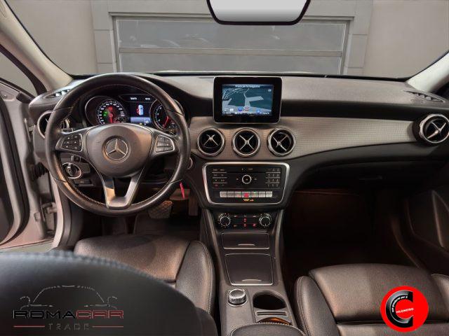 MERCEDES-BENZ GLA 180 AUTOMATICA! PELLE FARI LED NAVI SENSORI TELECAMERA