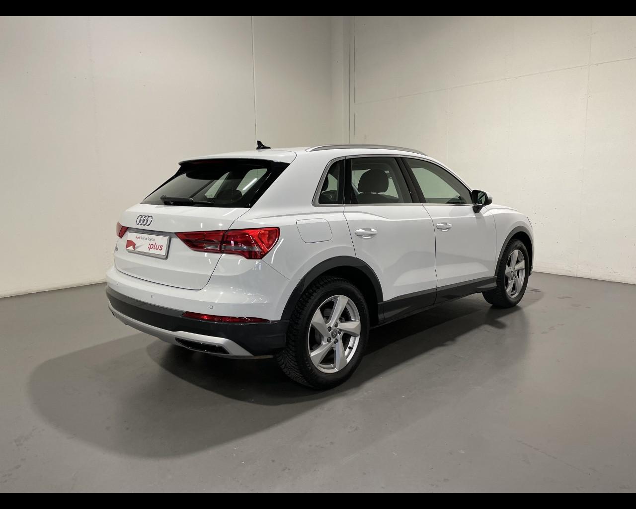 AUDI Q3 35 TFSI MHEV S-TRONIC BUSINESS ADVANCED