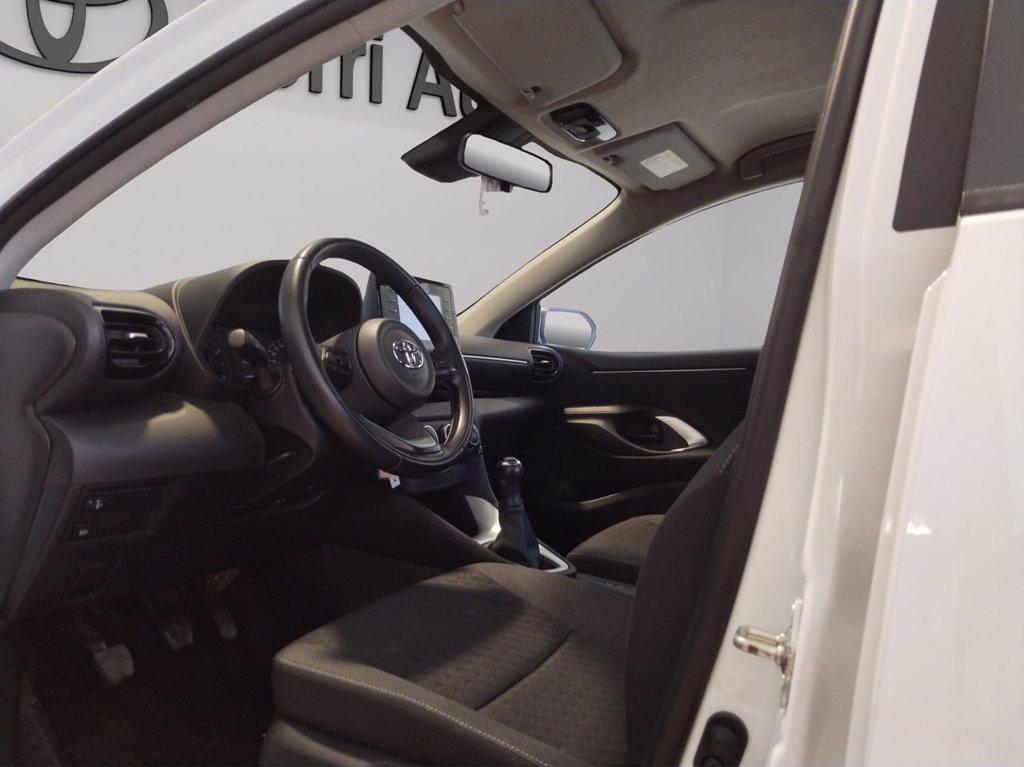 TOYOTA Yaris 1.0 active del 2023