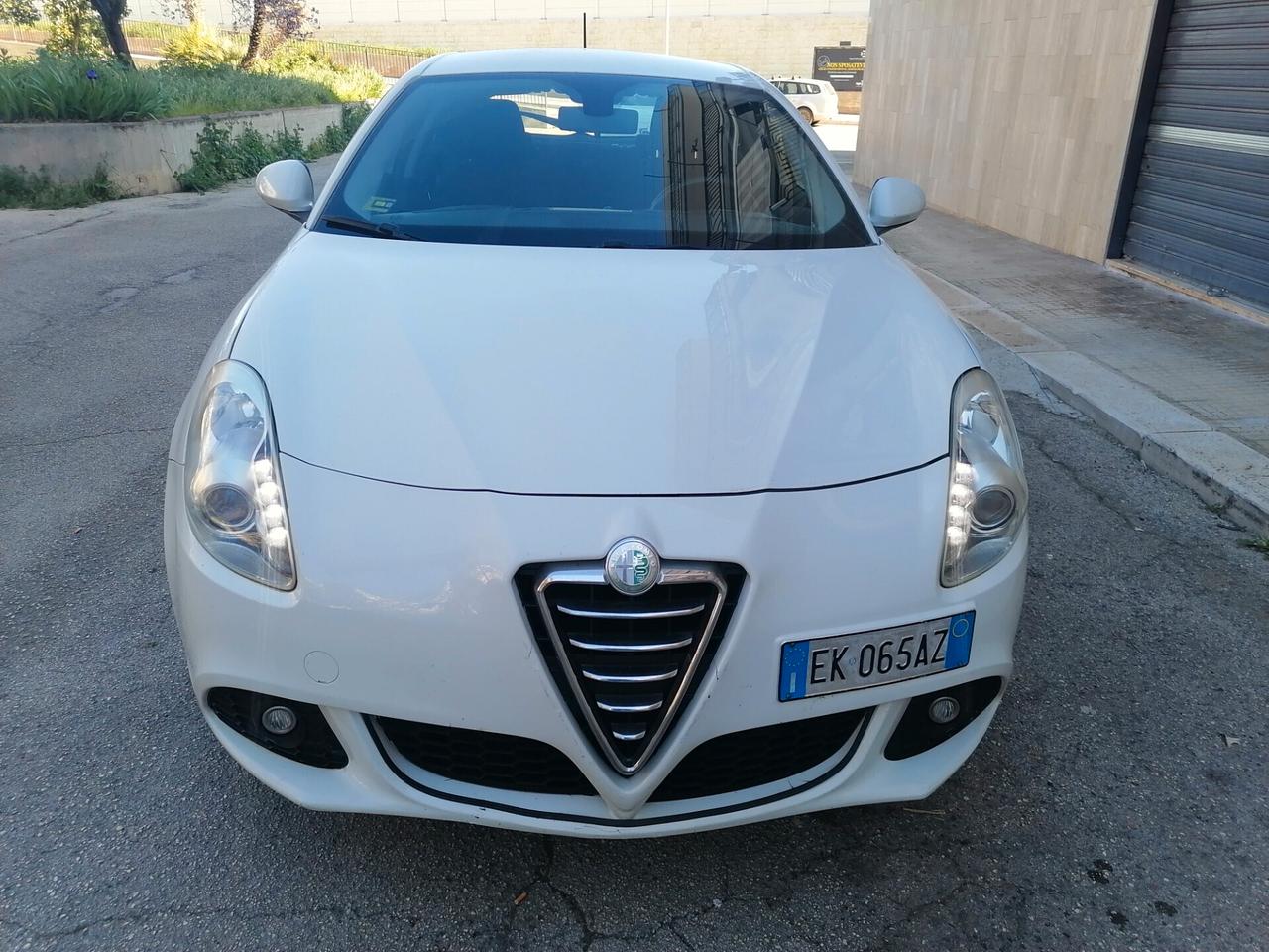 Alfa Romeo Giulietta 1.6 JTDm-2 105 CV Distinctive
