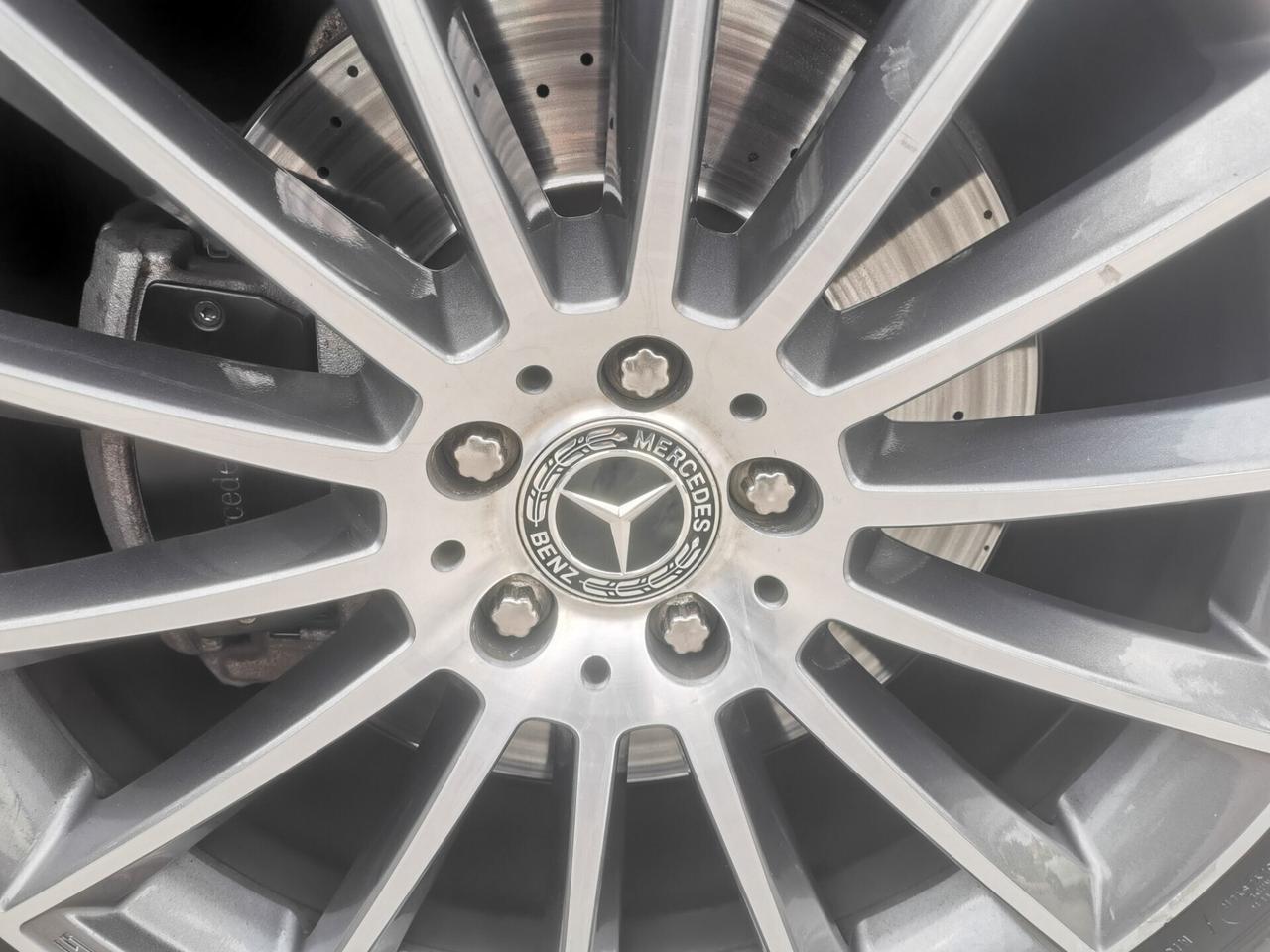 Mercedes-Benz GLE 300 4Matic Premium AMG 2021