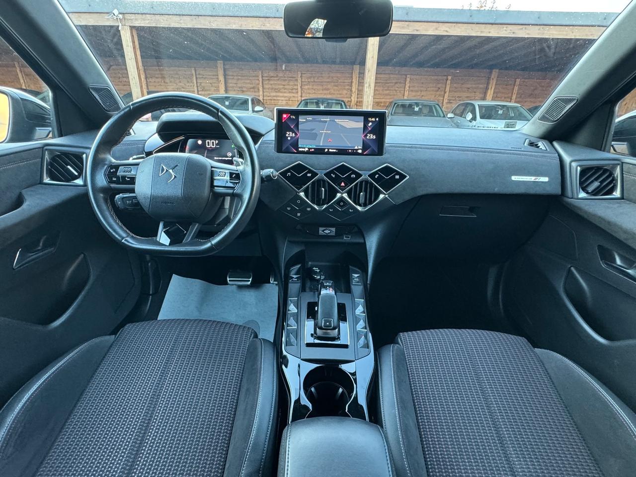 Ds DS3 3 Crossback PureTech 155 aut. Performance Line