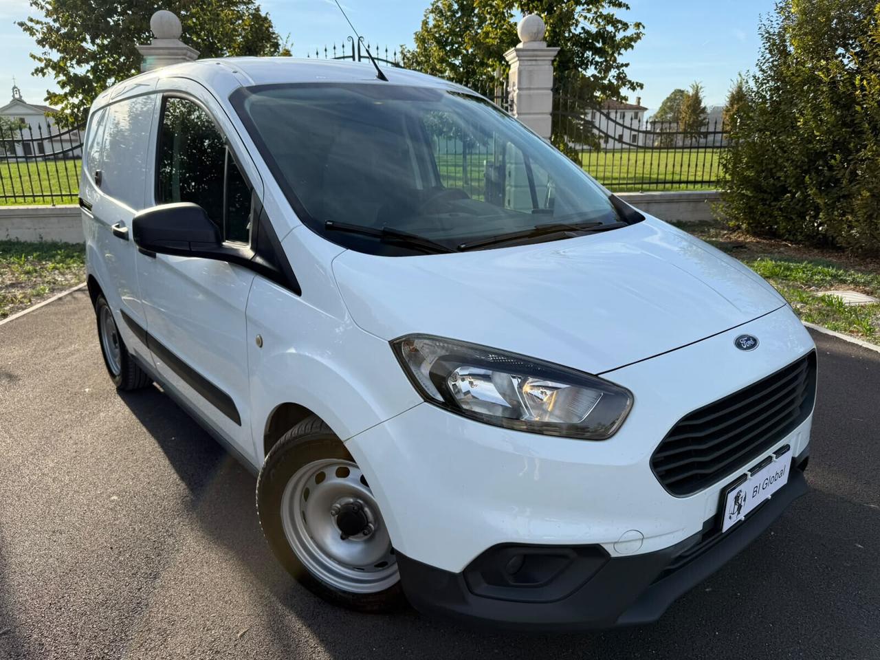 Ford Transit Courier 1.5 TDCi 75CV Van Trend