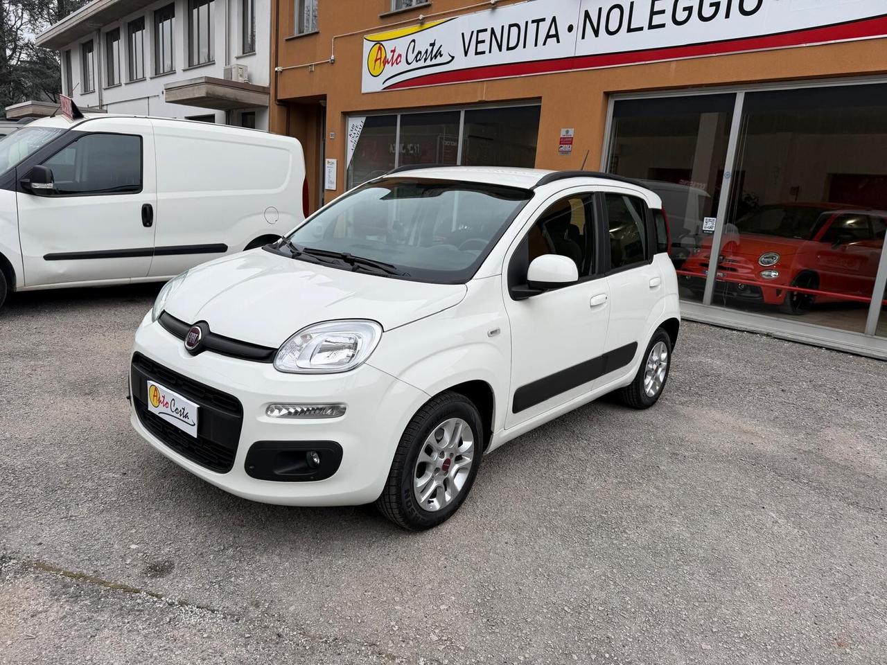 Fiat Panda 1.2 Lounge 5 POSTI NEOPATENTATI