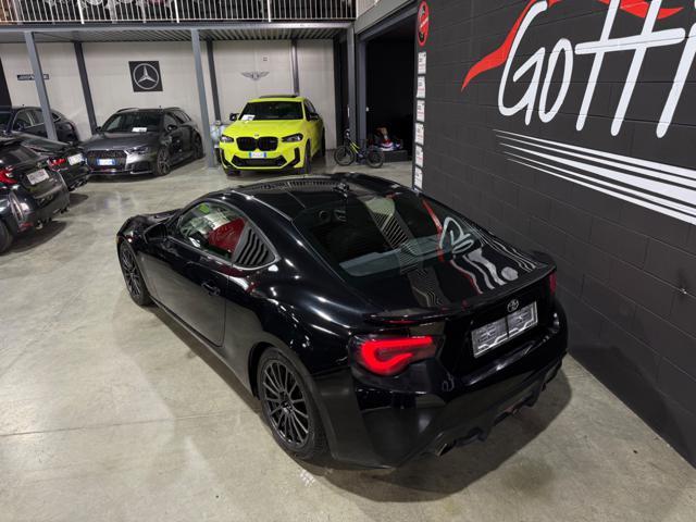 TOYOTA GT86 MANUALE RESTYLING