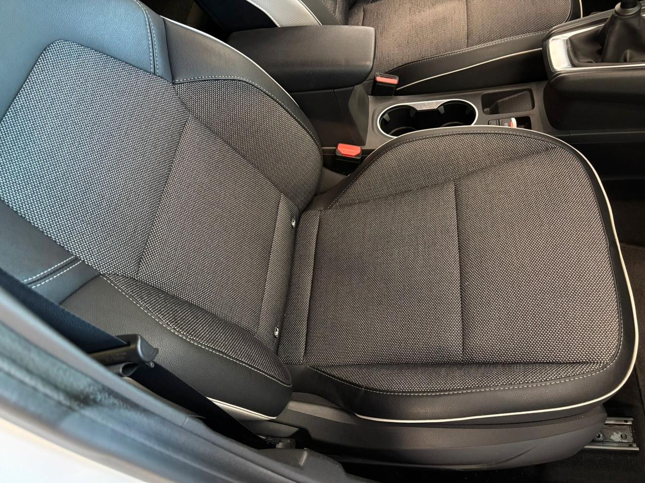 Renault Captur INTENS Blue dCi 8V 115 CV UNICO PR.