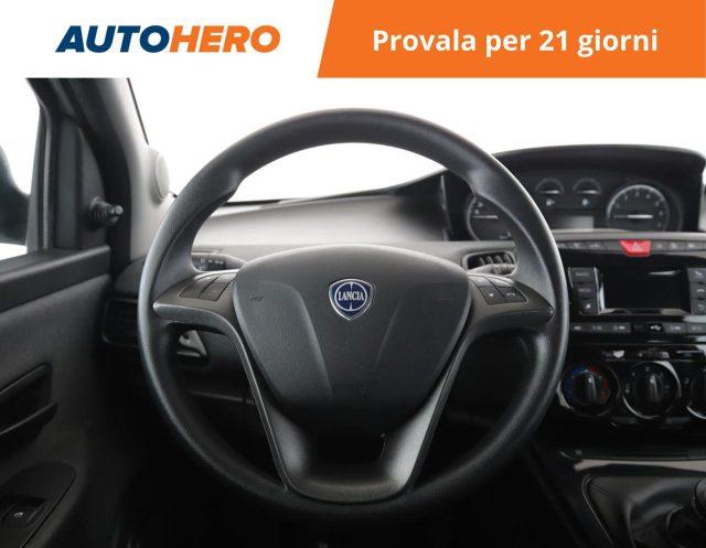 LANCIA Ypsilon 1.0 FireFly 5 porte S&S Hybrid Ecochic Silver