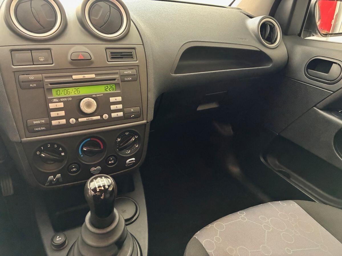 FORD FIESTA 1.2 16V 75 CV GHIA