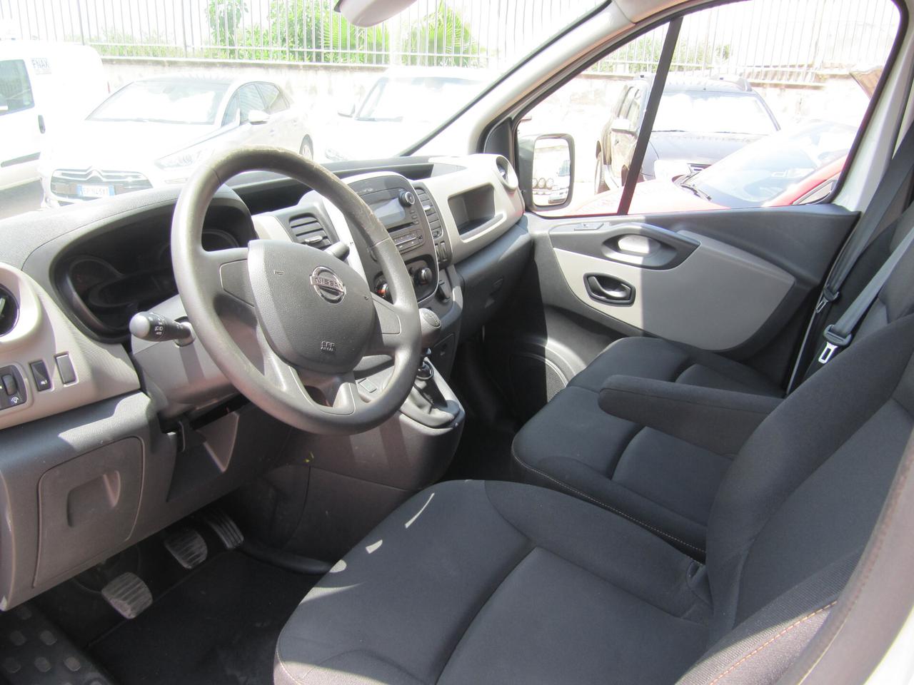 NISSAN NV300