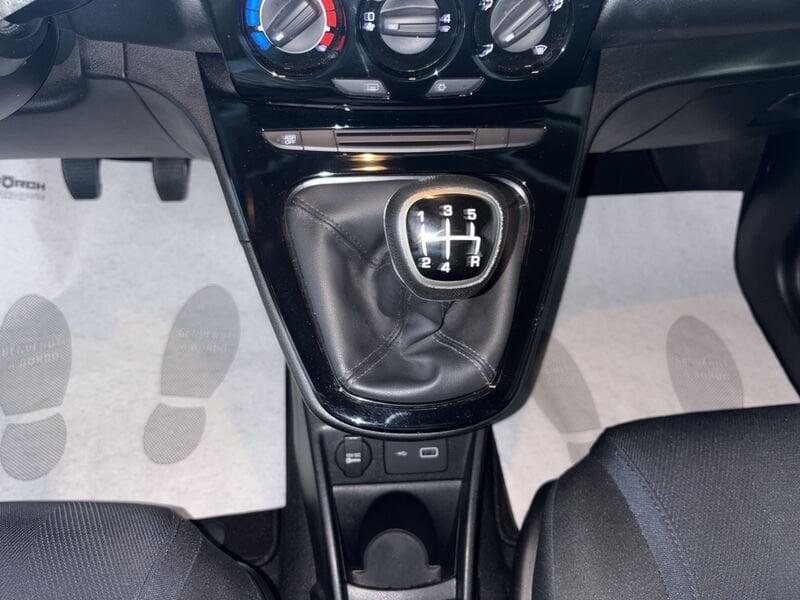 Lancia Ypsilon Ypsilon 1.2 69 CV 5 porte S&S Gold