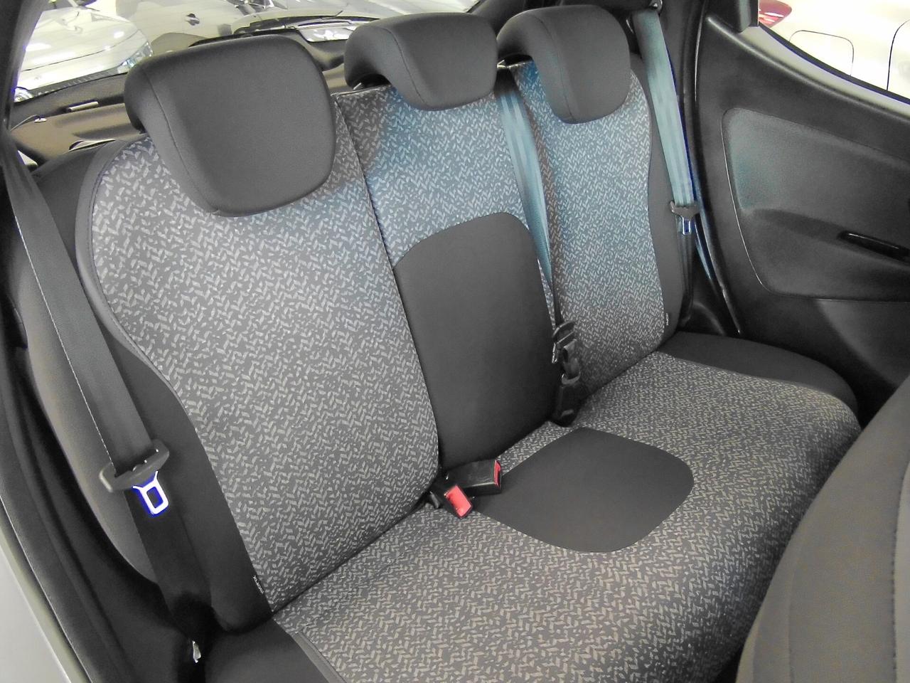 Lancia Ypsilon 1.0 FireFly 5 porte S&S Hybrid Silver Plus