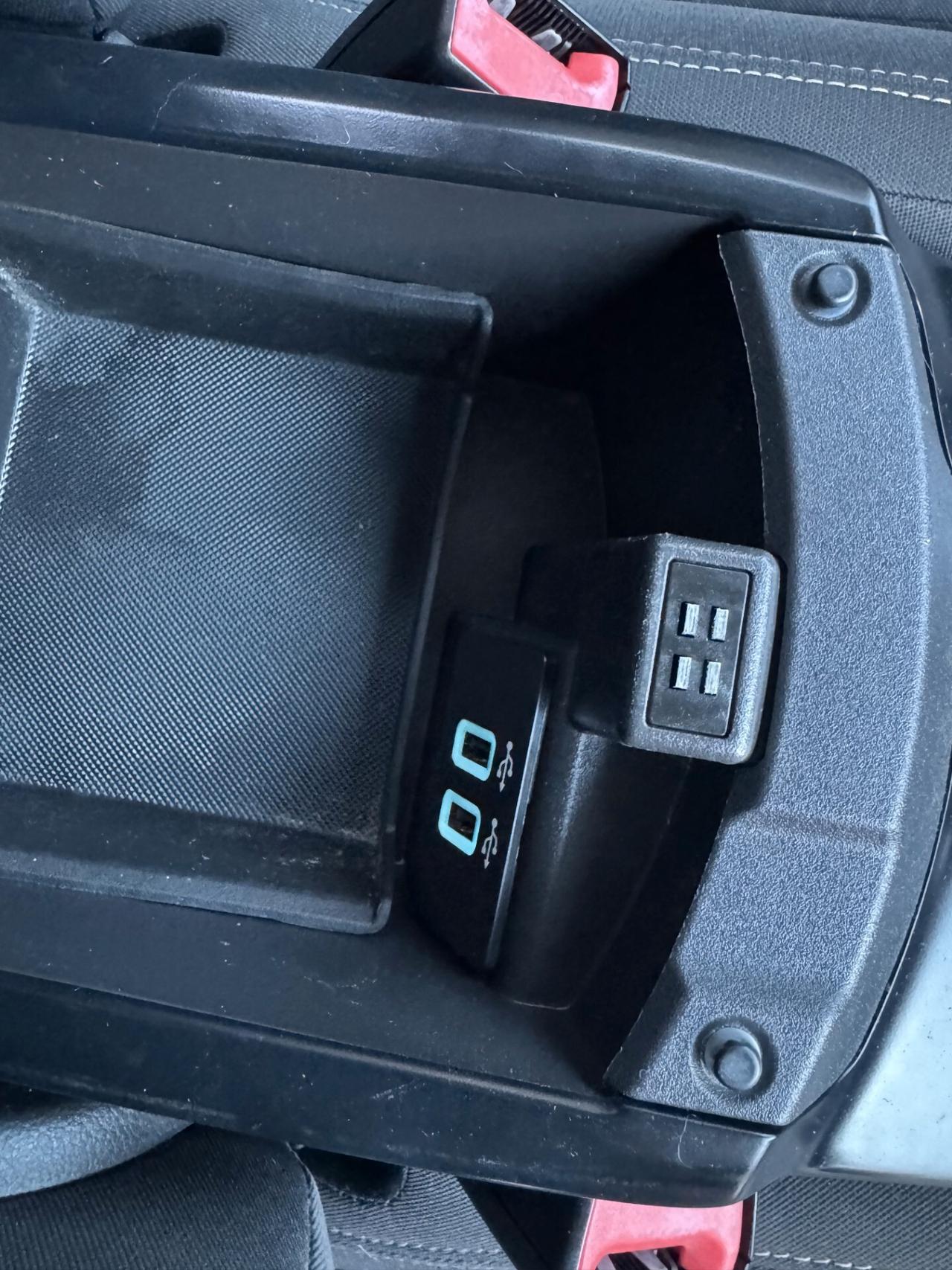 Ford C-Max 1.6 120CV GPL Plus