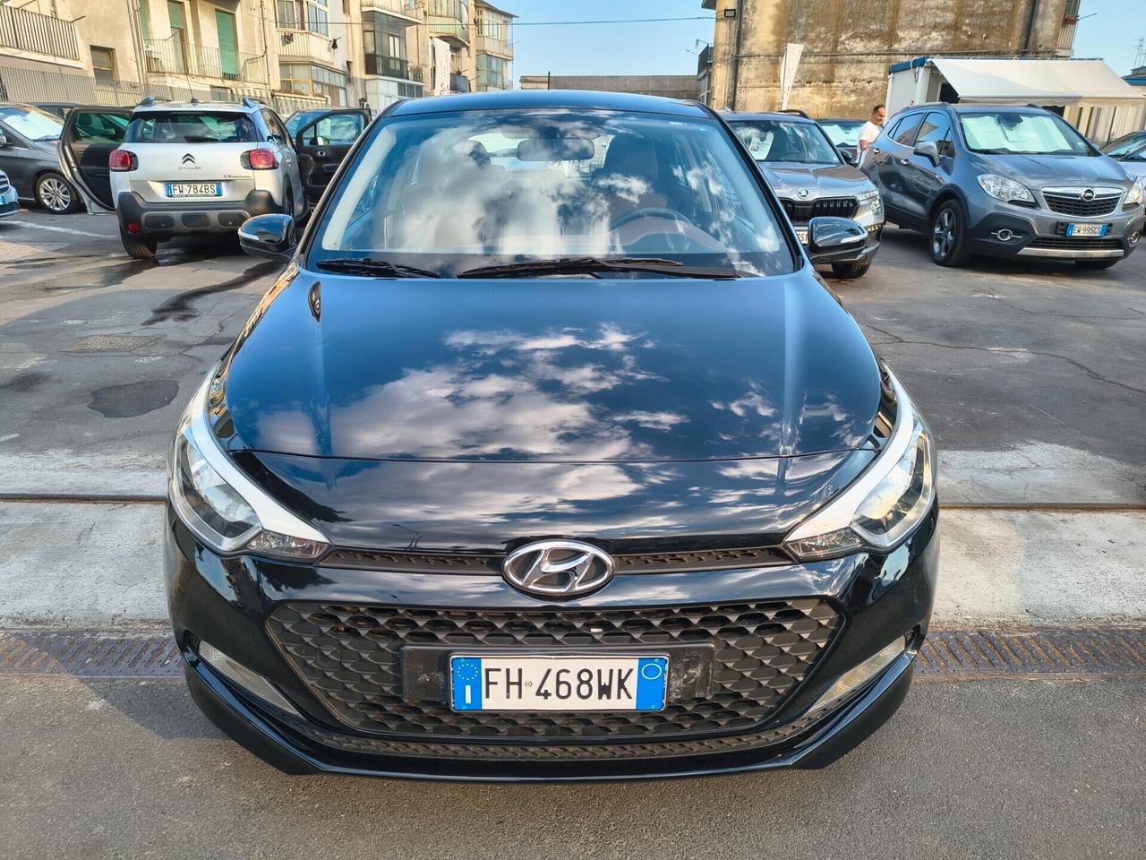 HYUNDAI I20 1.2 GPL UNICOPROPRIETARIO ANNO 2017