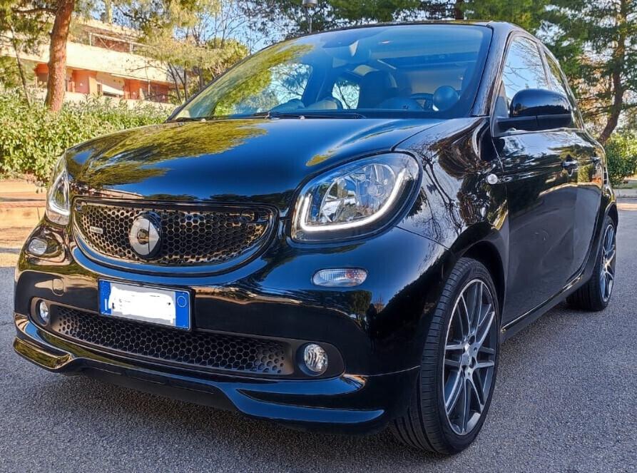 Smart ForFour BRABUS 0.9 Turbo twinamic Xclusive solo da Qualitycars Pescara