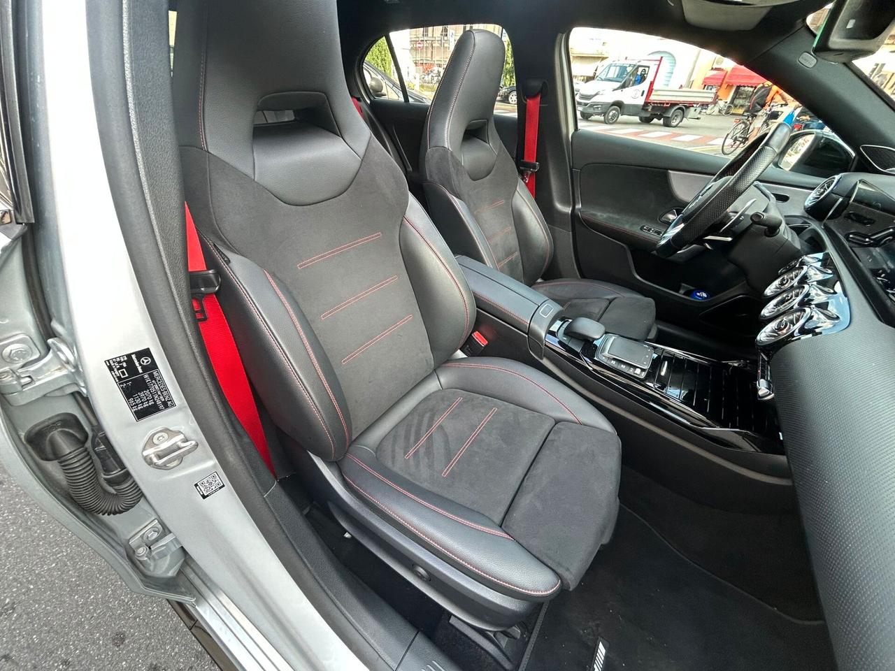 Mercedes-benz A 35 AMG 4matic auto