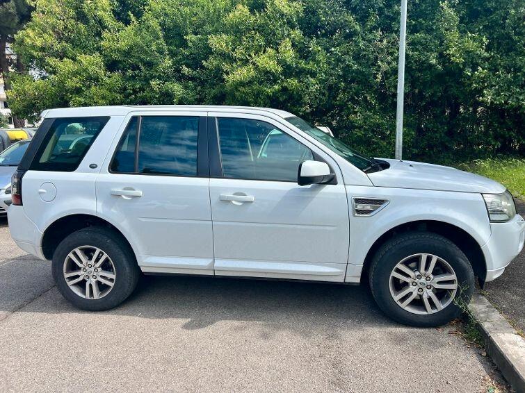 Land Rover Freelander 2.2 eD4 2WD S.W. SE