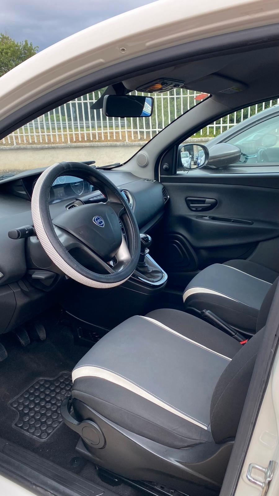 Lancia Ypsilon 1.2 69 CV 5 porte GPL Ecochic Elefantino