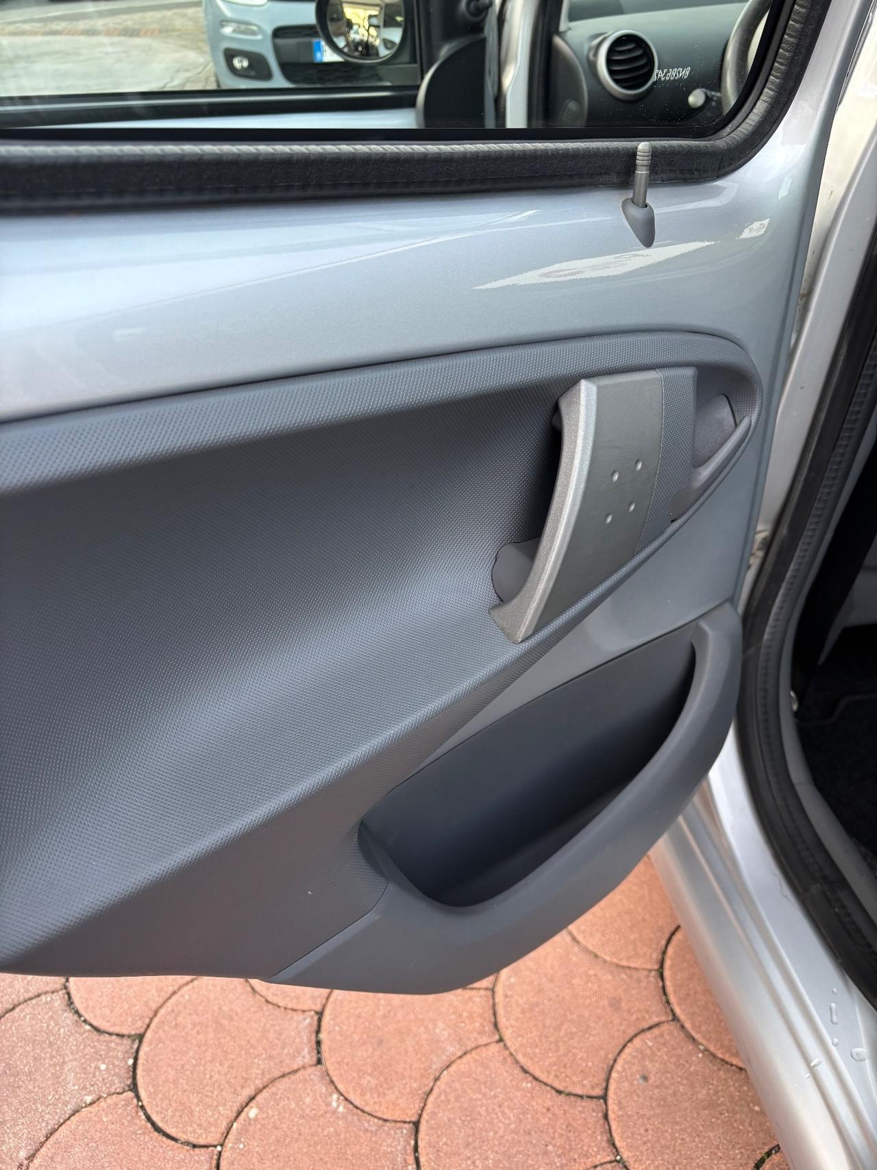 Toyota Aygo 1.0 12V VVT-i 5 porte 2008