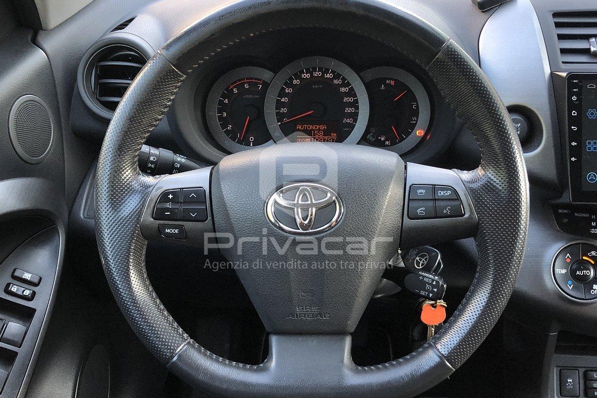 TOYOTA RAV4 Crossover 2.2 D-4D 150 CV DPF Exclusive