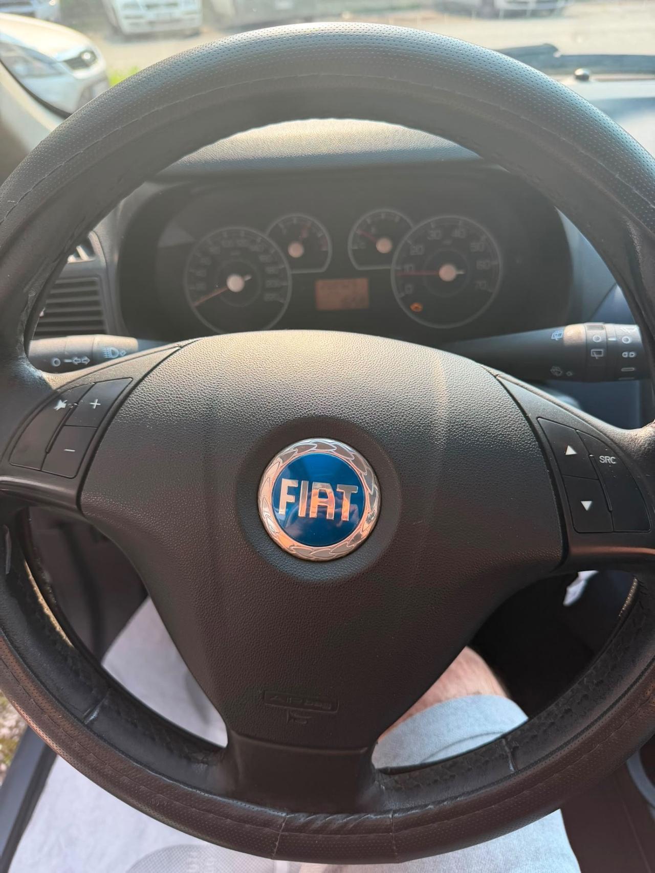 Fiat Grande Punto 1.3 MJT 75 CV 5 porte Active