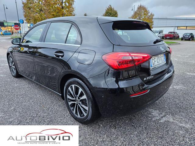 MERCEDES-BENZ A 200 d Automatic Business