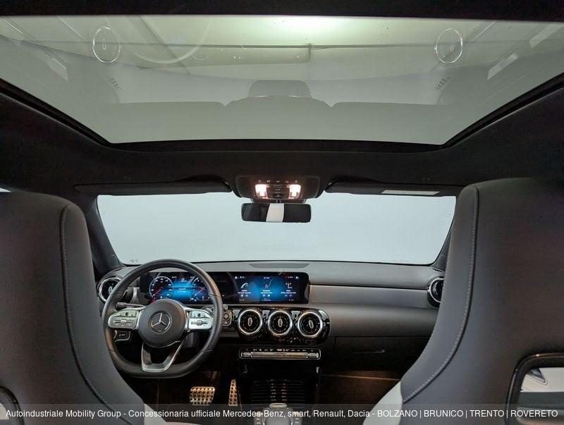 Mercedes-Benz Classe A 250 PREMIUM AUTOMATIC ''PACCHETTO NIGHT''