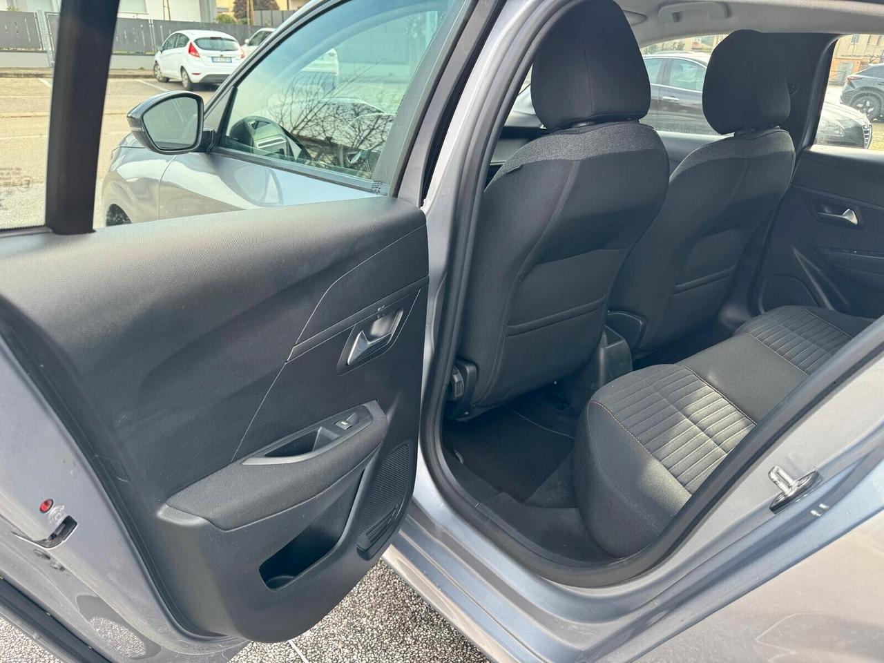 Peugeot 208 PureTech 75 Stop&Start 5 porte Allure Pack neopatentati