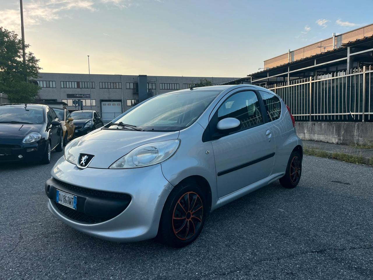 Peugeot 107 1.0 68CV 3p. SOLO 49.000 KM !!!