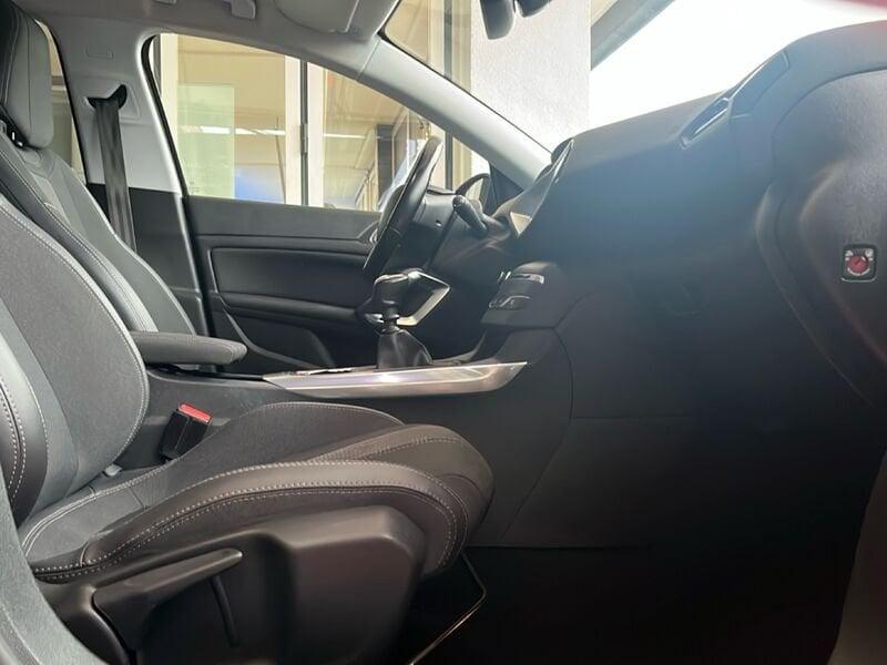 Peugeot 308 308 BlueHDi 130 S&S SW Allure