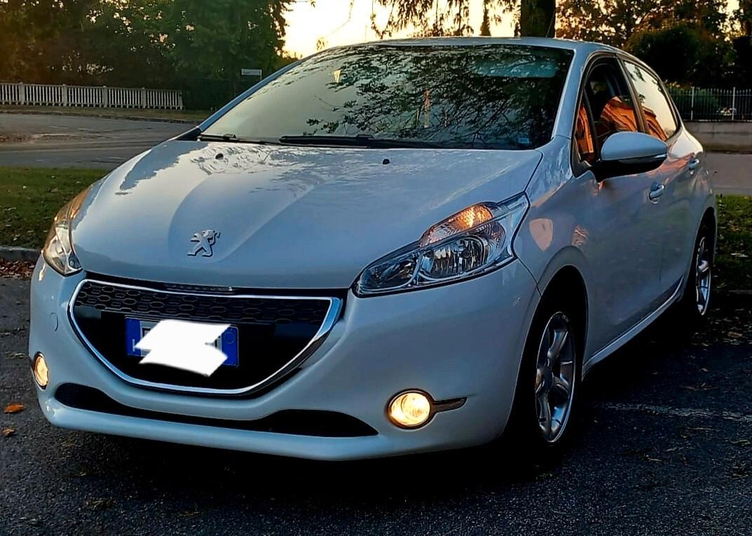 Peugeot 208 Allure neopatentati KM 101000