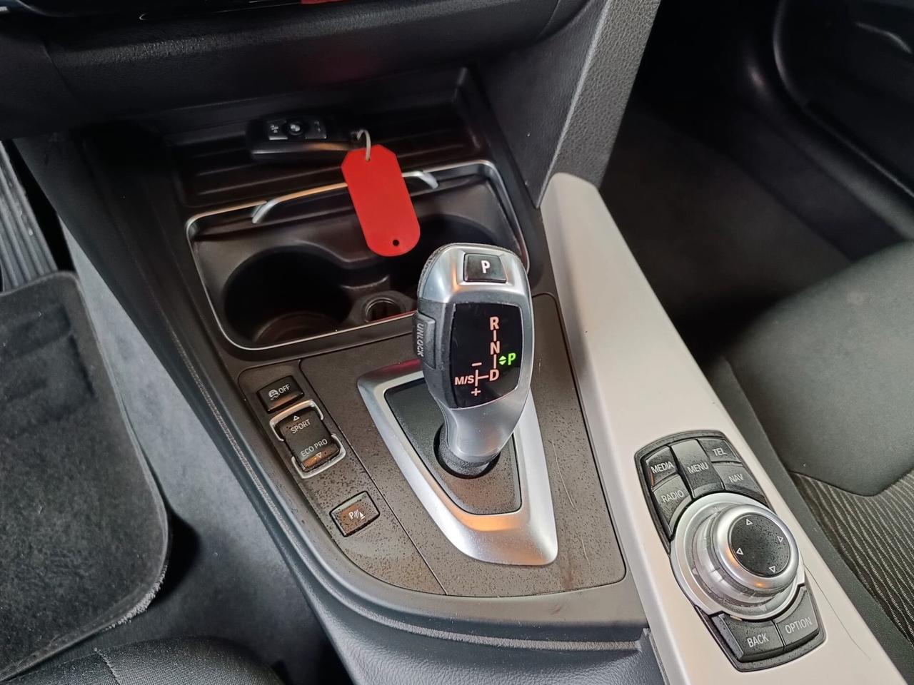 Bmw Serie 318d Touring Business Advantage aut.