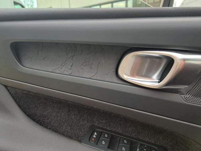 VOLVO XC40 automatico