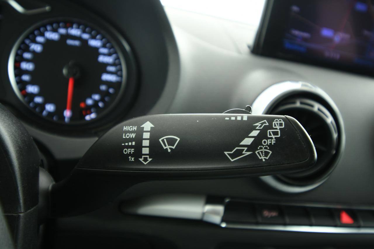 AUDI A3 Sportback 1.6 tdi Business 110cv E6 X COMMERCIANTI+BLUETOOTH