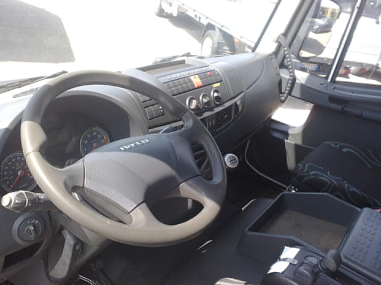 Iveco Eurocargo 75E18 RIBALT. TRIL. - 2012