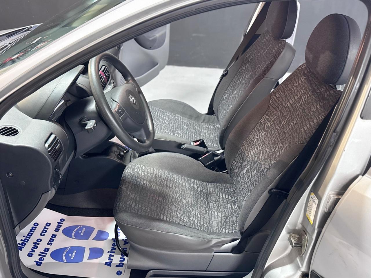 Opel Corsa 1.2i 16V Benzina 75cv 111.000km