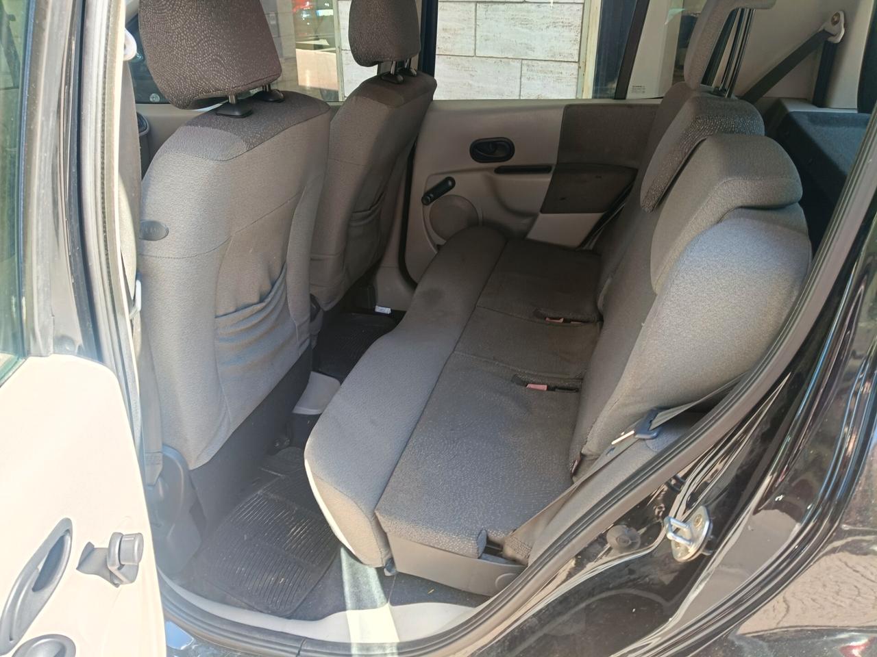 RENAULT MODUS 1.5 Diesel-"VISTA E PIACIUTA"-Euro890